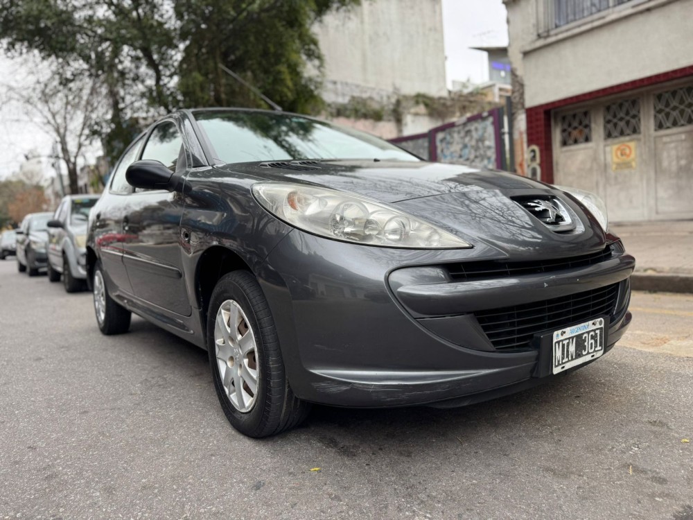 Peugeot 207 Active 1.4  75 CV — foto 10